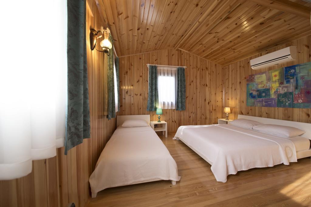 巴尔巴登姆住宿加早餐旅馆 达特恰 外观 照片